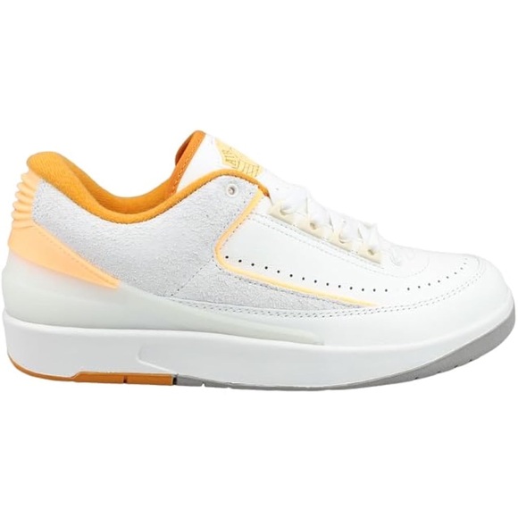 Nike Other - Nike Unisex-Adult Low-top Sneakers | Size 4.5 |cream/orange color